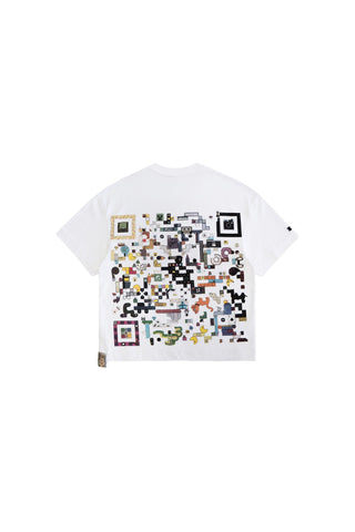 QR tee flat lay back